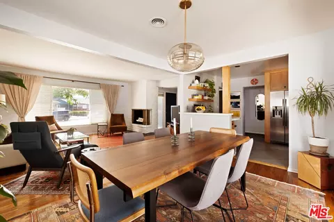 Dining - 6237 Belmar Ave, Tarzana, CA 91335 photo 3 of 5