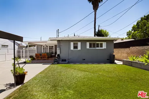 Exterior - 6237 Belmar Ave, Tarzana, CA 91335 photo 8 of 13