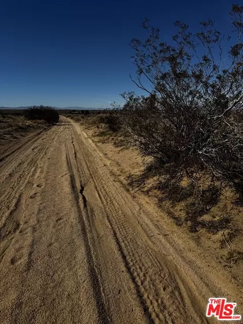 137 Ste, Redman, CA 93535 photo 2
