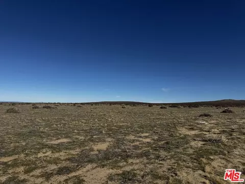 137 Ste, Redman, CA 93535 photo 4