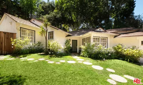 8418 Lookout Mountain Ave, Los Angeles, CA 90046