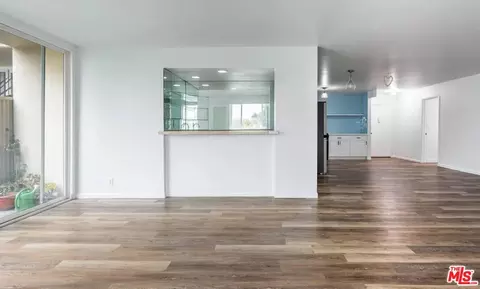 Living - 9950 Durant Dr #406, Beverly Hills, CA 90212 photo 6 of 11