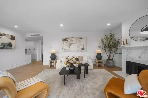 4477 Wilshire Blvd #308, Los Angeles, CA 90010
