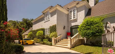 3891 Sepulveda Blvd, Sherman Oaks, CA 91403
