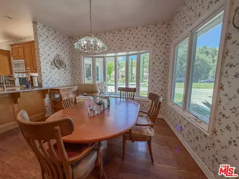 Dining - 28342 Shadowland Cir, Silverado, CA 92676 photo 2 of 3