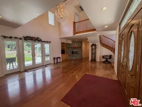 Living - 28342 Shadowland Cir, Silverado, CA 92676 photo 1 of 2