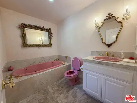 Bath - 28342 Shadowland Cir, Silverado, CA 92676 photo 11 of 12