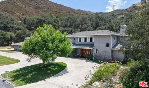 Exterior - 28342 Shadowland Cir, Silverado, CA 92676 photo 1 of 5