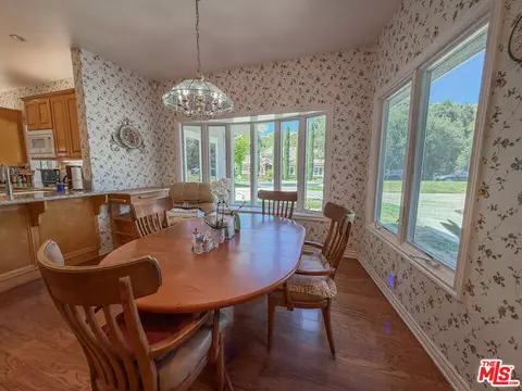 Dining - 28342 Shadowland Cir, Silverado, CA 92676 photo 2 of 3