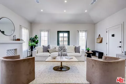 1801 S Sycamore Ave, Los Angeles, CA 90019