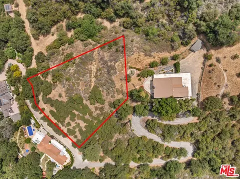 24677 Dry Canyon Cold Creek Rd, Calabasas, CA 91302