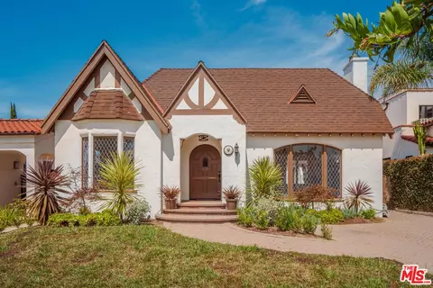 837 S Spaulding Ave, Los Angeles, CA 90036
