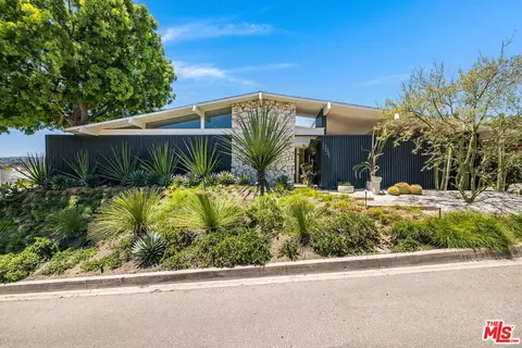 1331 Casiano Rd, Los Angeles, CA 90049