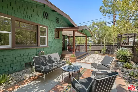 1149 Manzanita St, Los Angeles, CA 90029