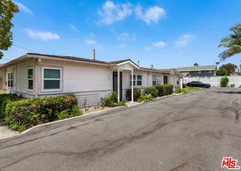 384 E 16th St, Costa Mesa, CA 92627 photo 3