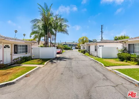 384 E 16th St, Costa Mesa, CA 92627 photo 7