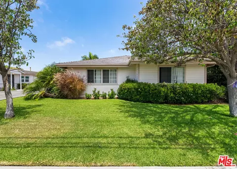 384 E 16th St, Costa Mesa, CA 92627 photo 5