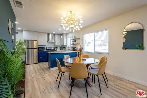 Dining - 61664 Crest Circle Dr, Joshua Tree, CA 92252 photo 1 of 2