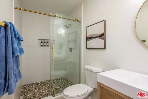 Bath - 61664 Crest Circle Dr, Joshua Tree, CA 92252 photo 2 of 3