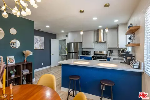 Kitchen - 61664 Crest Circle Dr, Joshua Tree, CA 92252 photo 2 of 3