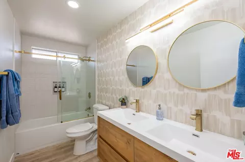 Bath - 61664 Crest Circle Dr, Joshua Tree, CA 92252 photo 3 of 3