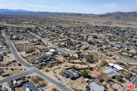 View/Area - 61664 Crest Circle Dr, Joshua Tree, CA 92252 photo 4 of 5