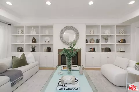 11723 Mayfield Ave #4, Los Angeles, CA 90049