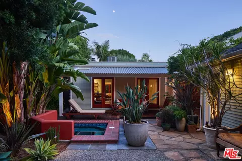 8713 Rangely Ave, West Hollywood, CA 90048
