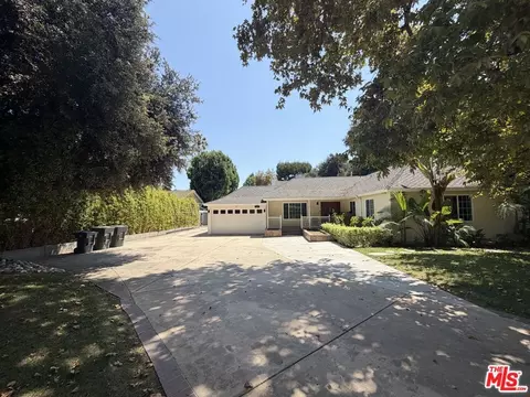 2996 San Pasqual St, Pasadena, CA 91107