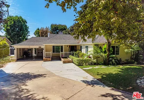 2996 San Pasqual St, Pasadena, CA 91107