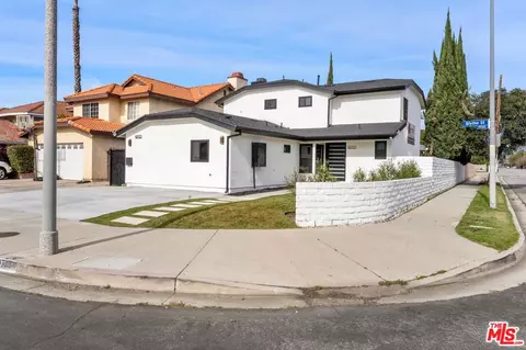 19701 Blythe St, Winnetka, CA 91306