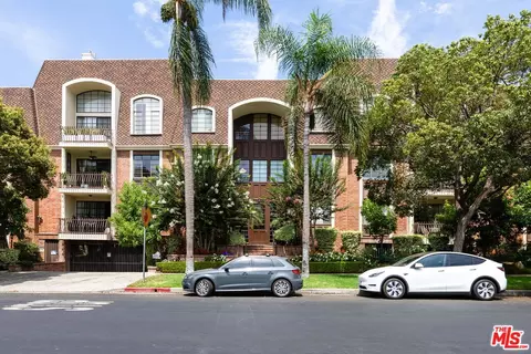 11939 Gorham Ave #204, Los Angeles, CA 90049