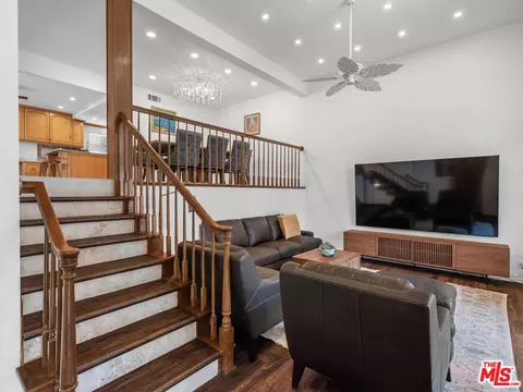 7825 Seaglen Dr, Huntington Beach, CA 92648