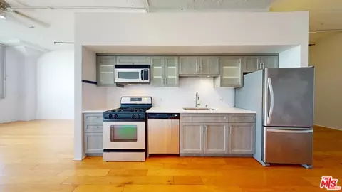 420 S San Pedro St #421, Los Angeles, CA 90013