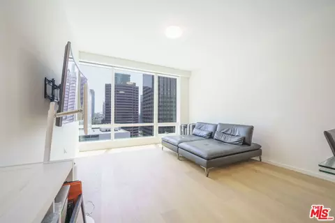 877 Francisco St #1208, Los Angeles, CA 90017