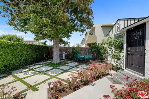 1978 S Holt Ave, Los Angeles, CA 90034