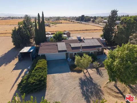 49041 80th St, Lancaster, CA 93536
