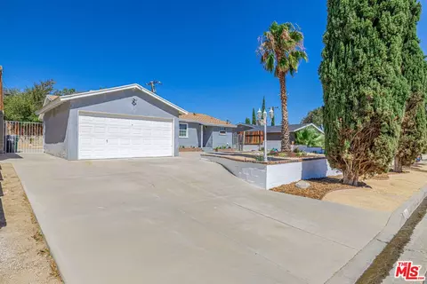 Exterior - 37739 Sumac Ave, Palmdale, CA 93550 photo 2 of 9