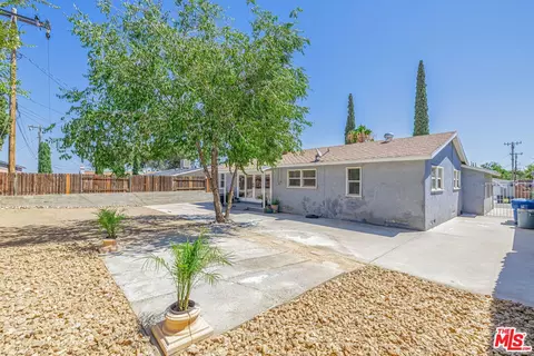 Exterior - 37739 Sumac Ave, Palmdale, CA 93550 photo 6 of 9