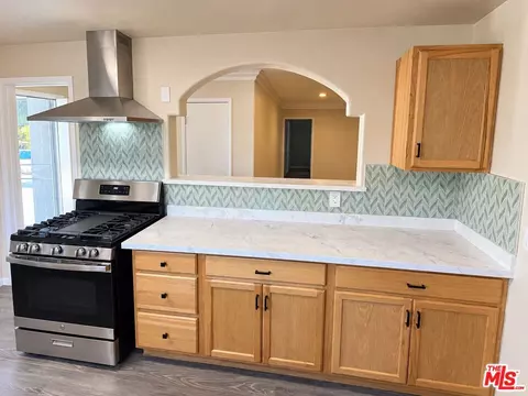 Kitchen - 37739 Sumac Ave, Palmdale, CA 93550 photo 2 of 3