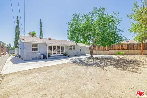 Exterior - 37739 Sumac Ave, Palmdale, CA 93550 photo 8 of 9