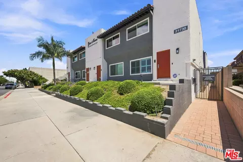 Exterior - 21730 Grace Ave #4, Carson, CA 90745 photo 2 of 8