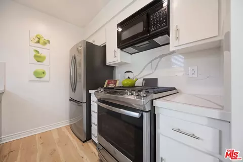 Kitchen - 21730 Grace Ave #4, Carson, CA 90745 photo 3 of 4