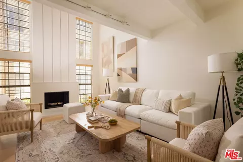 934 2nd St #3, Santa Monica, CA 90403