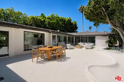 266 S Highland Ave, Los Angeles, CA 90036