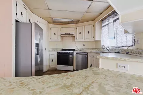 2601 E Victoria St #99, Compton, CA 90220 photo 9