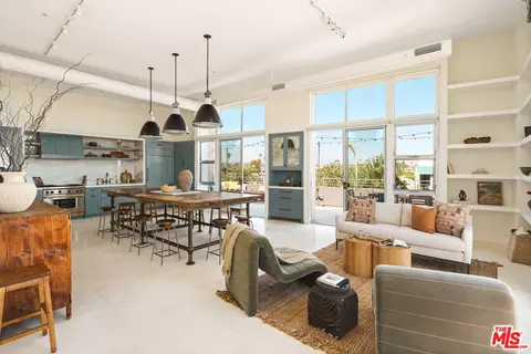 13320 Beach Ave #403, Marina Del Rey, CA 90292