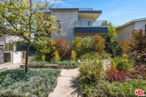 811 19th St #3, Santa Monica, CA 90403