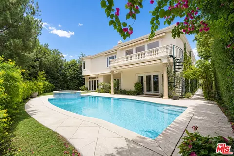2285 Worthing Ln, Los Angeles, CA 90077