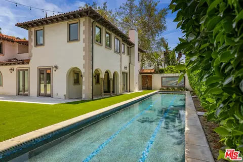 11159 La Maida St, North Hollywood, CA 91601